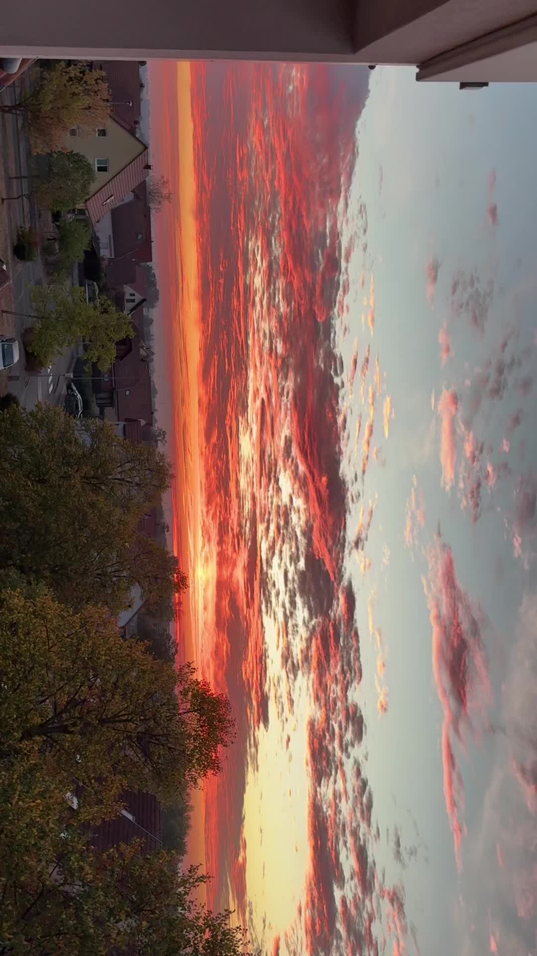 @</3
