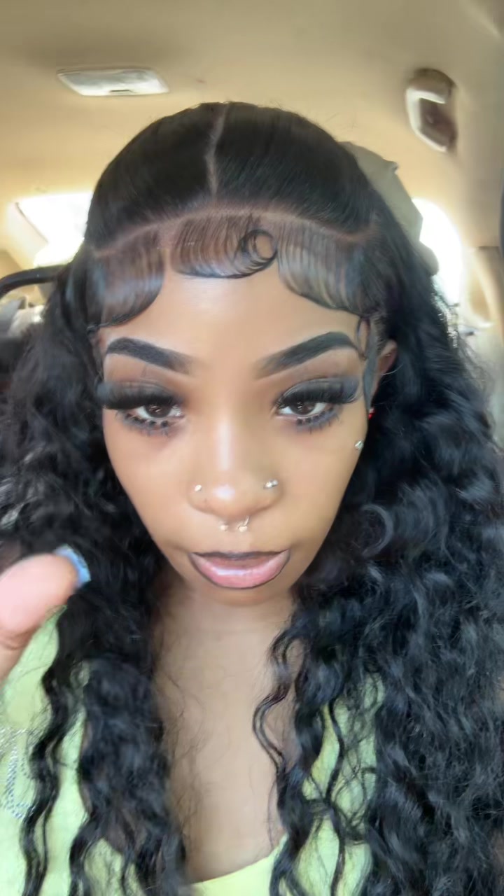 @👩🏽&zwj;❤️&zwj;💋&zwj;👩🏽