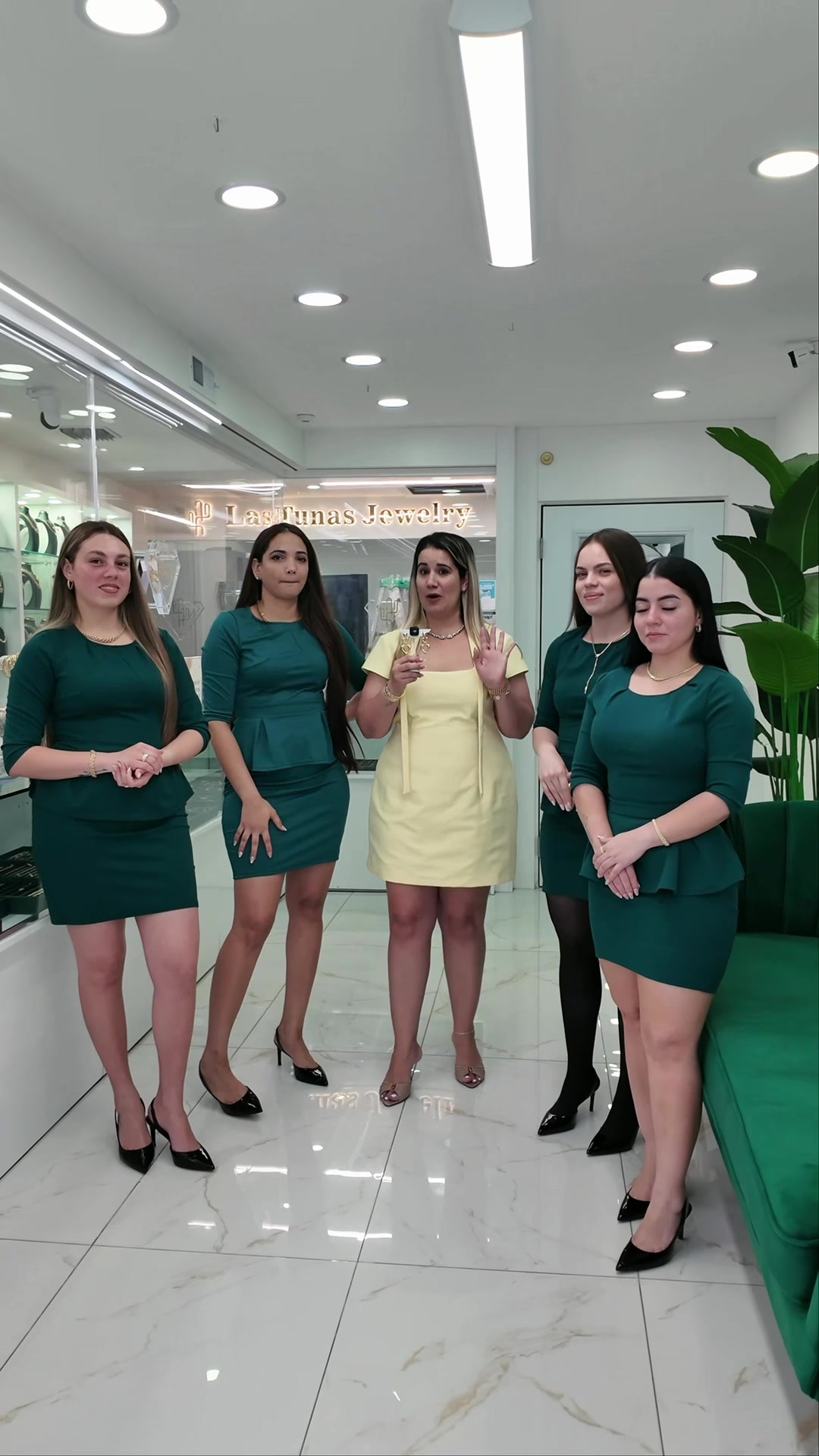 @LAS TUNAS JEWELRY LLC