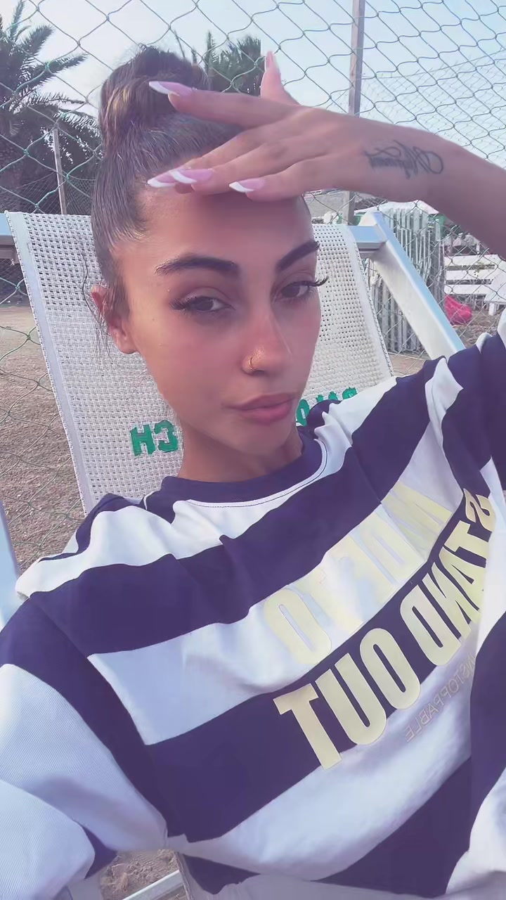 @_rebeccavena