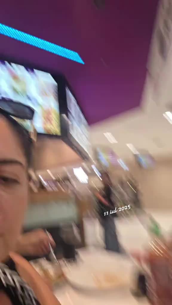 @Adelina Ade