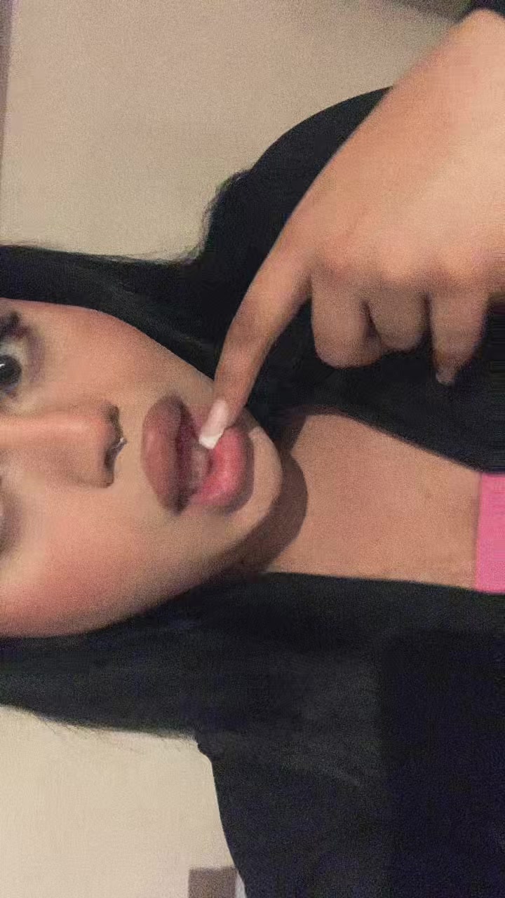 @Bratzzianaxoxo