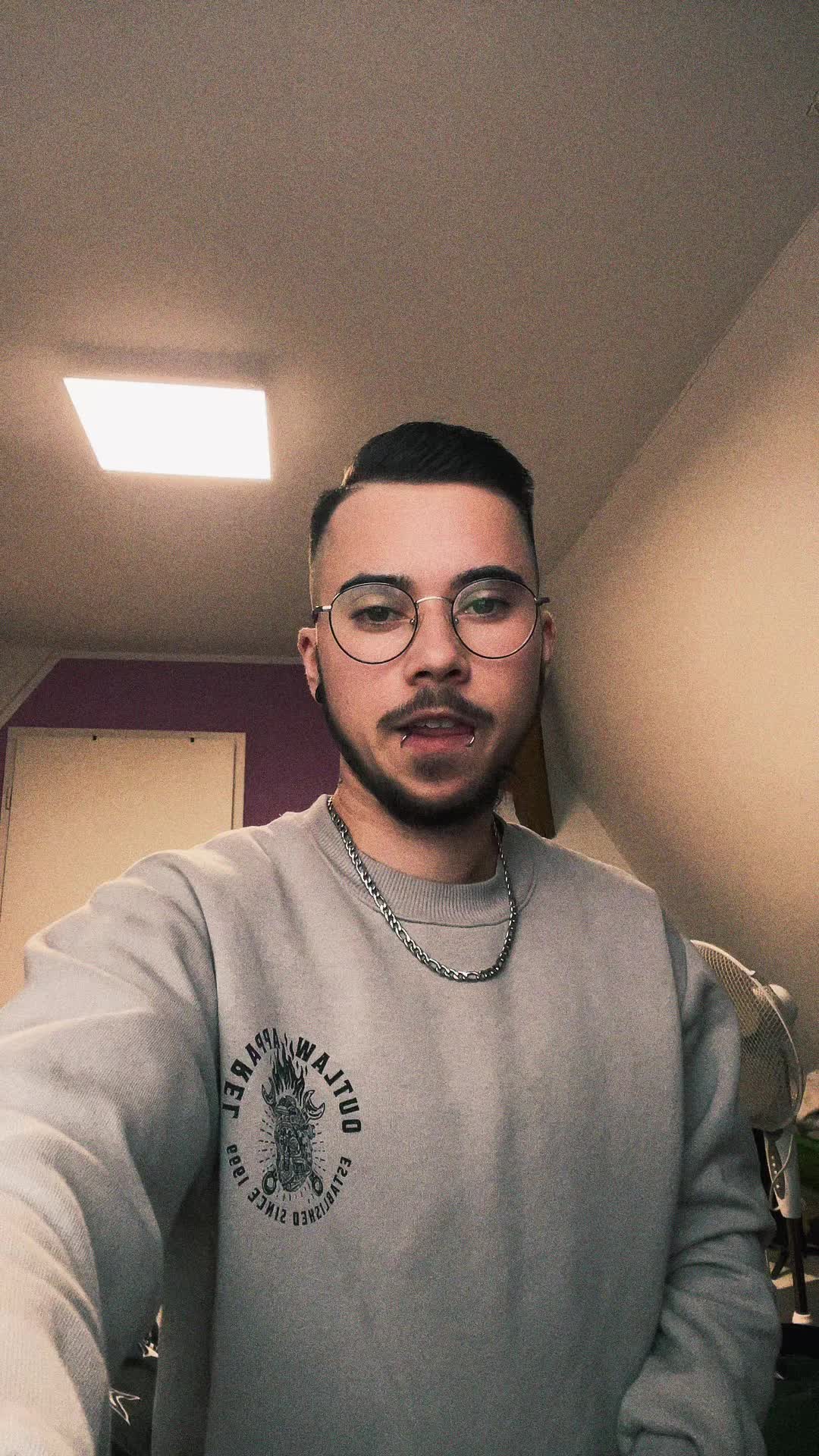 @Emilio.28🏳️&zwj;⚧️