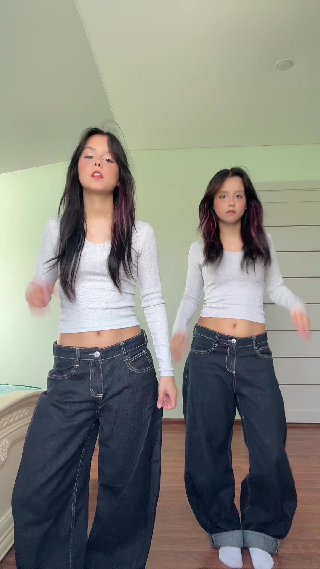 @тгк:Те самые близняшки 🍒
