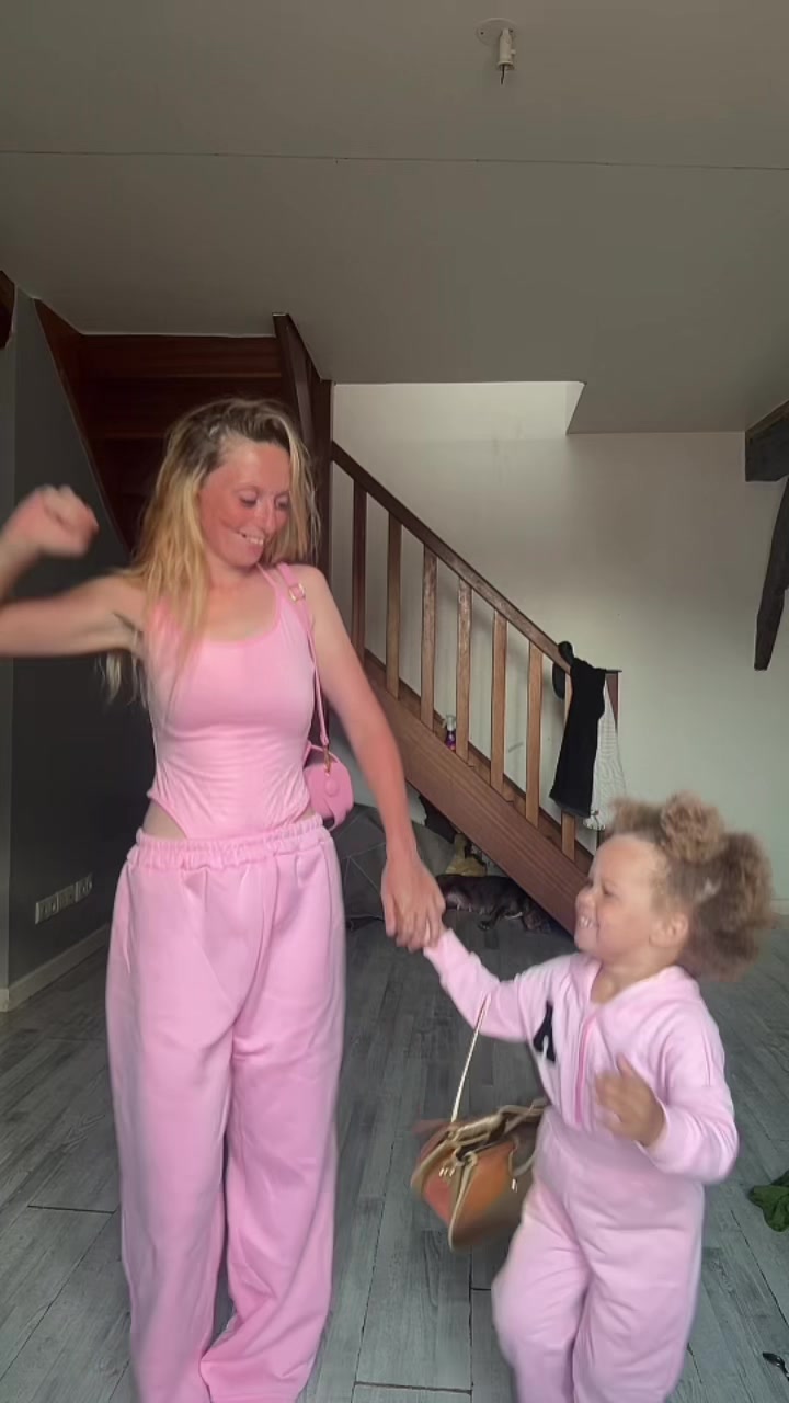 @Familylwl
