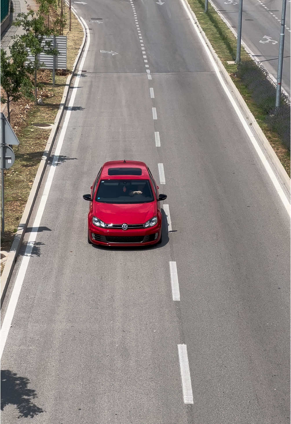 @WHITEGTI