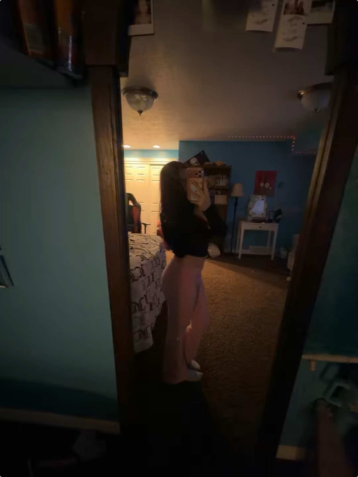 @️