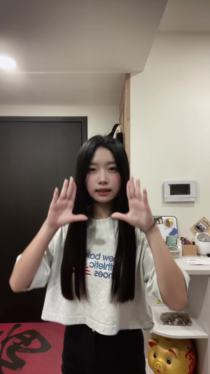 @Clair卉ིྀ