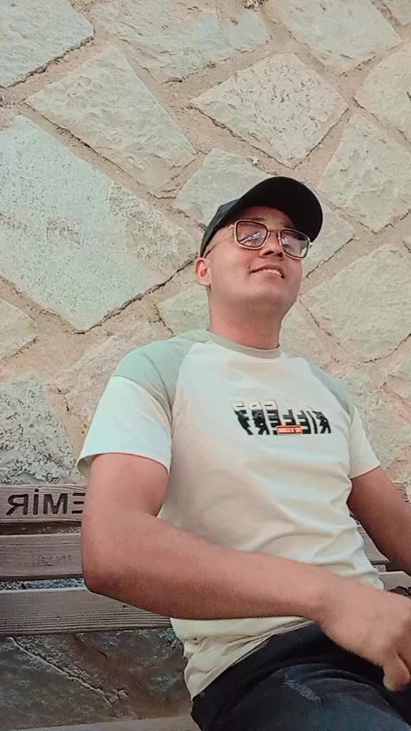 @सानाेबाबु🇳🇵🇲🇾🇸🇦🇹🇷