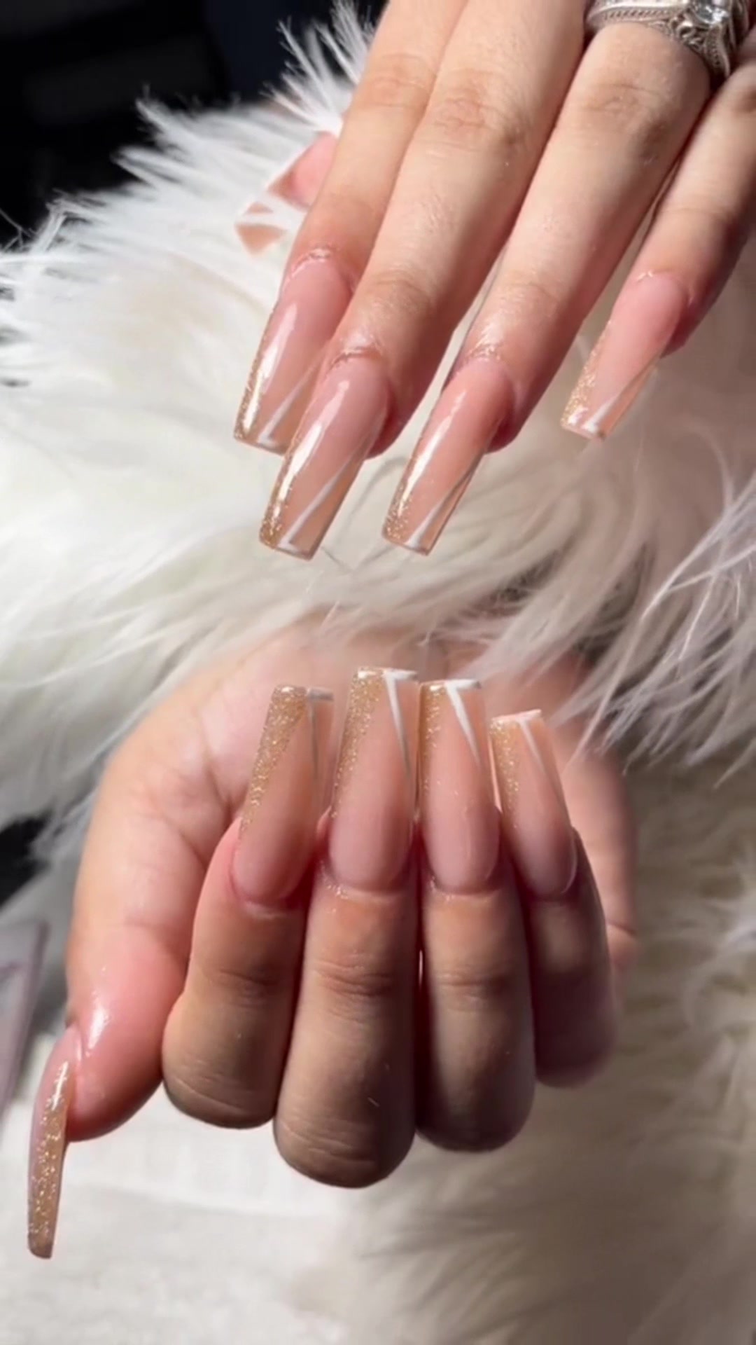 @๐ช๐๐๐๐๐๐
๐๐‘๐ Nails