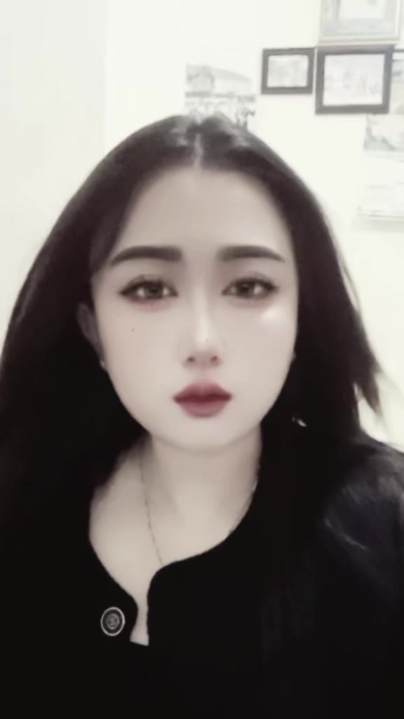 @Vhira