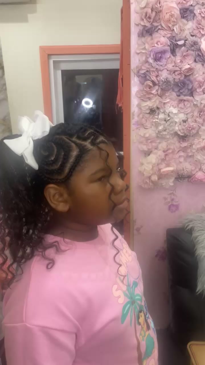 @Hair By Coll's Beauty Boutique