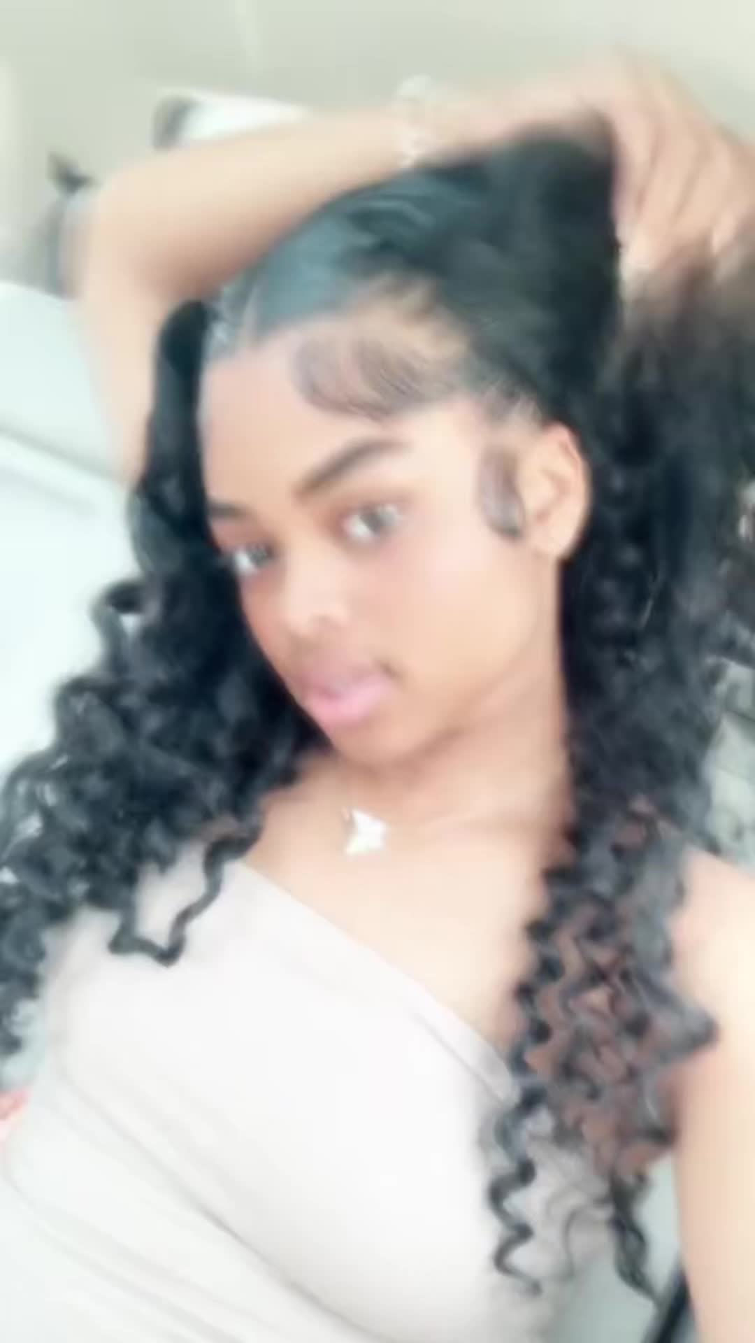 @callmedezirecap