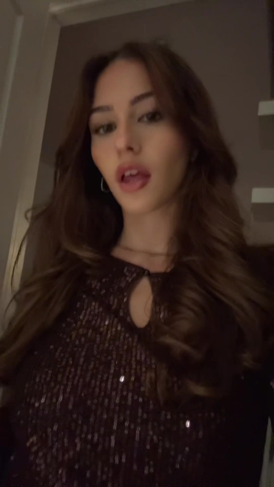 @ES