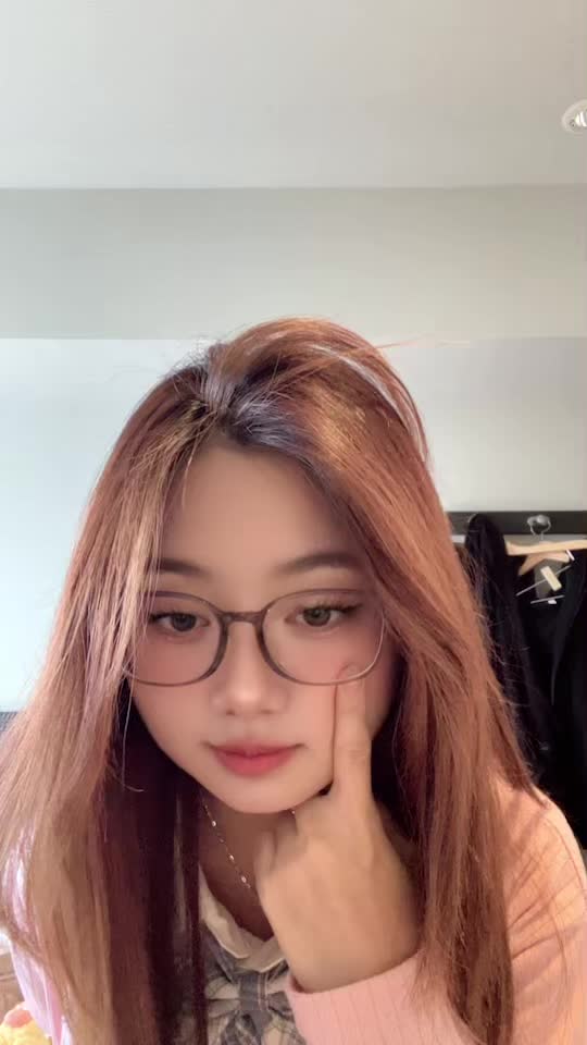 @Cưới B&uacute;n B&ograve;