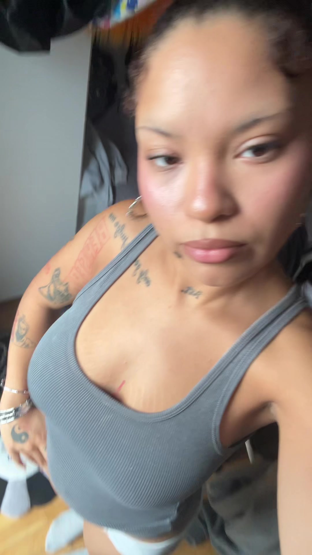 @urgirllovesmyswag