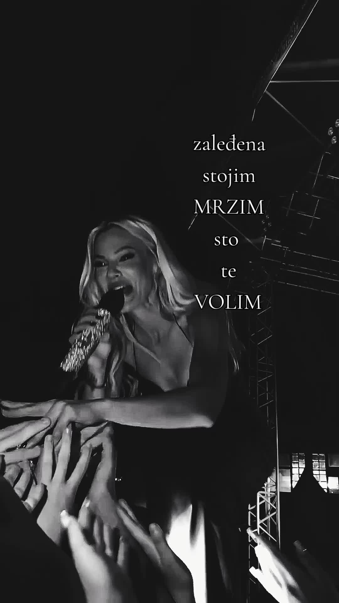 @🖤