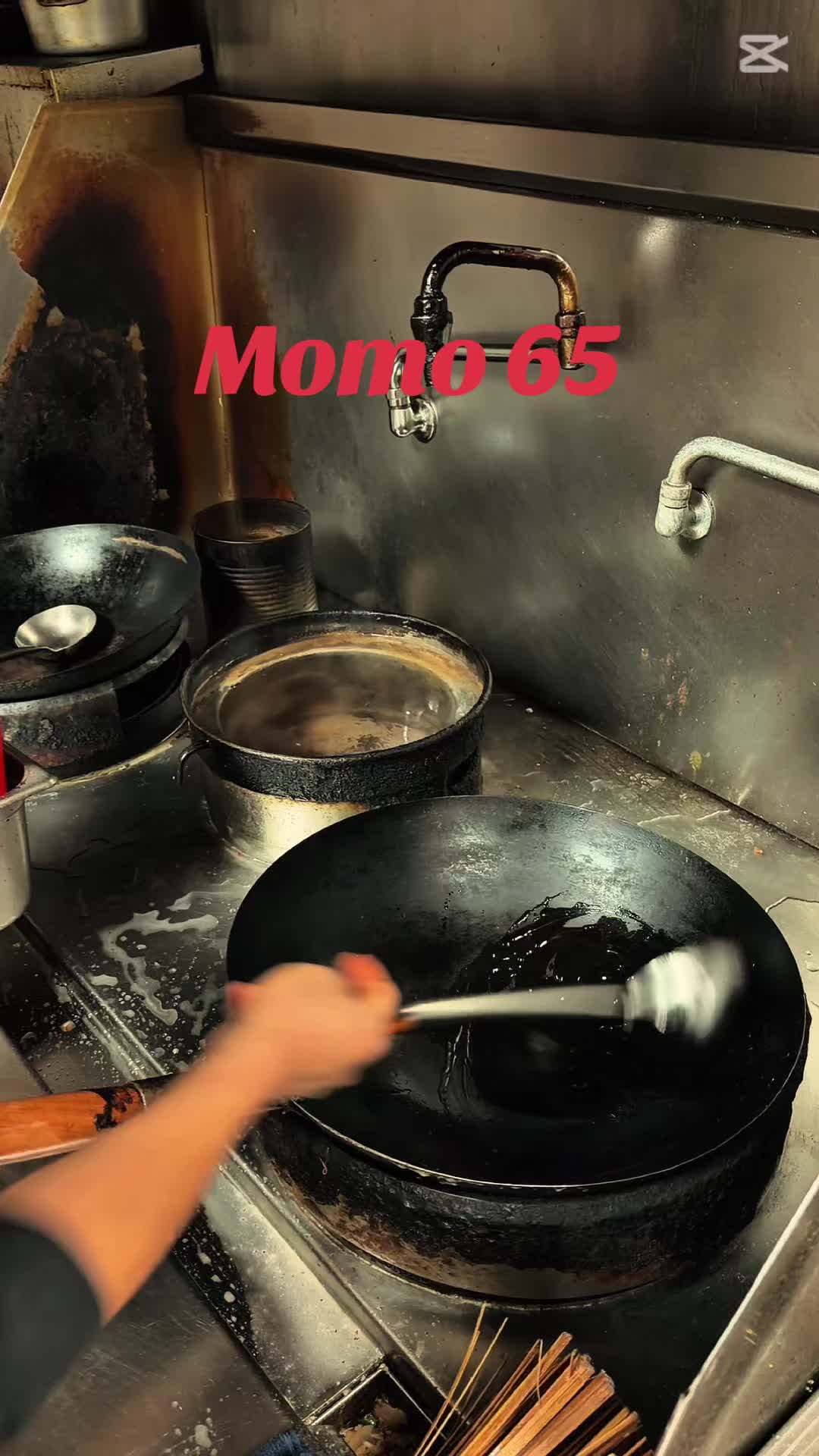 @The MOMO Station