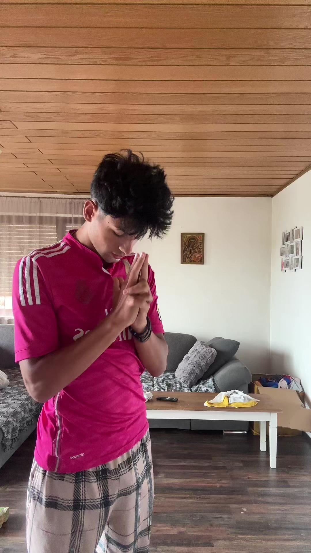 @christosvito