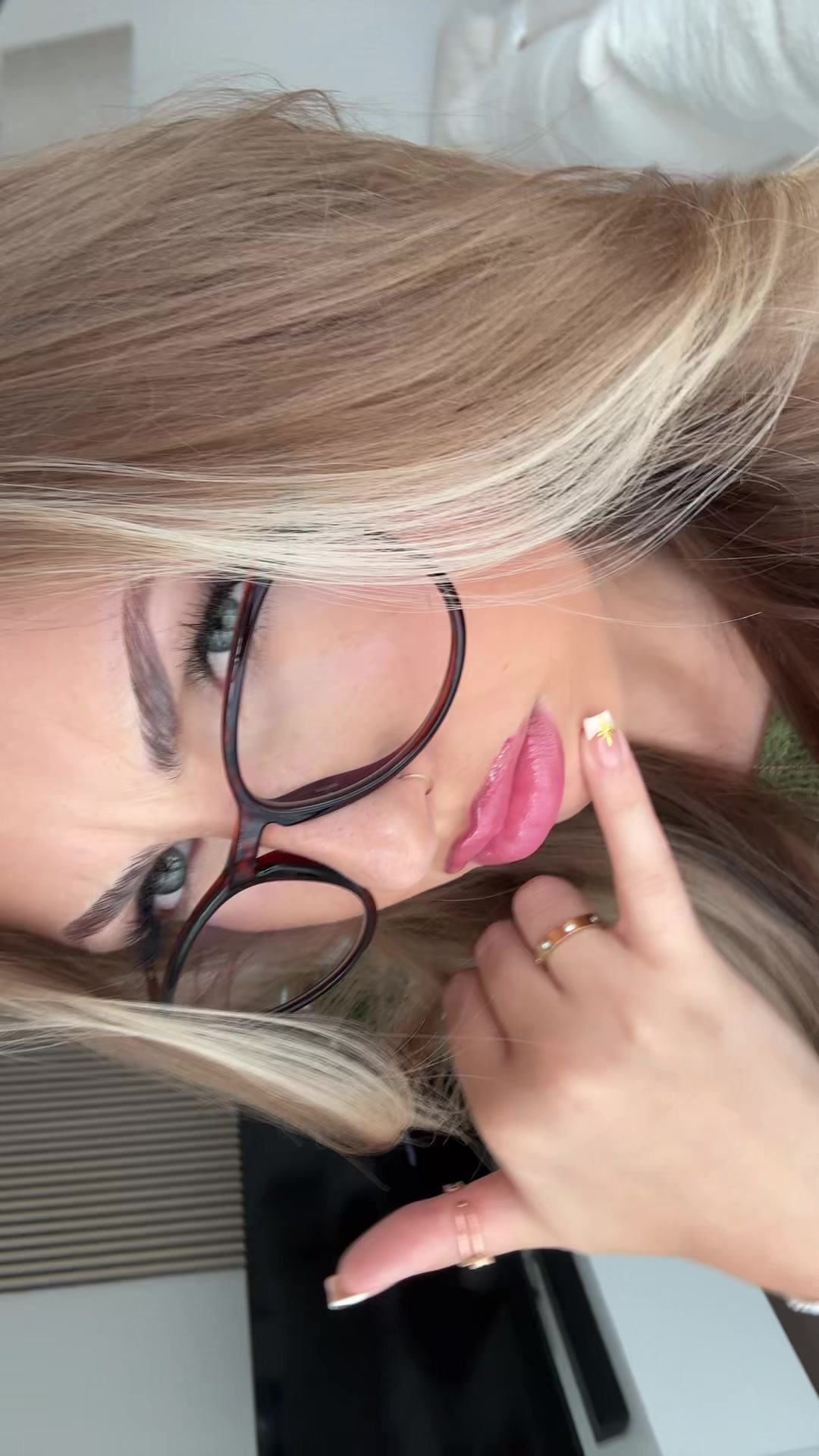 @โ
