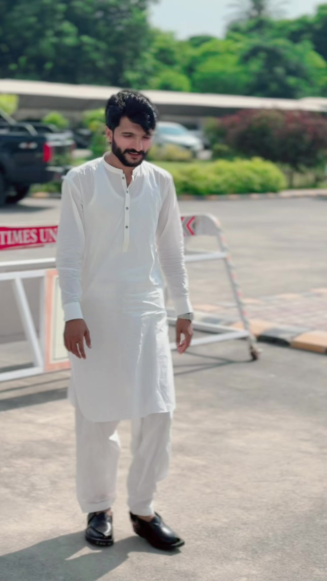 @رئیس خان سیال