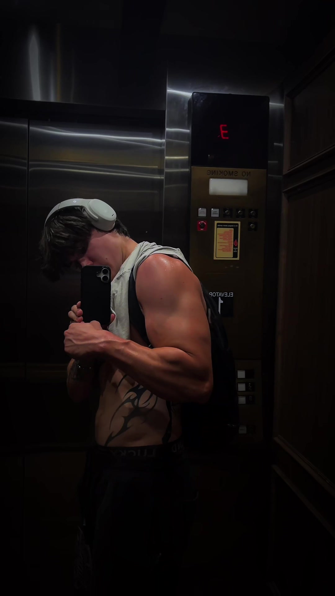 @Lateknightlifts