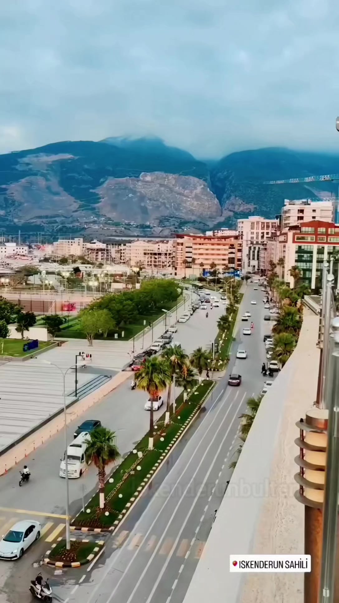 @iskenderunb&uuml;lteni