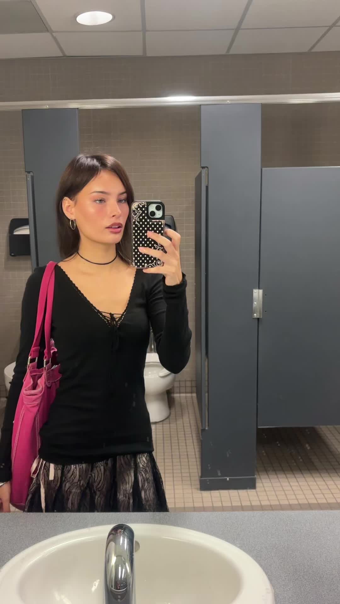@:3