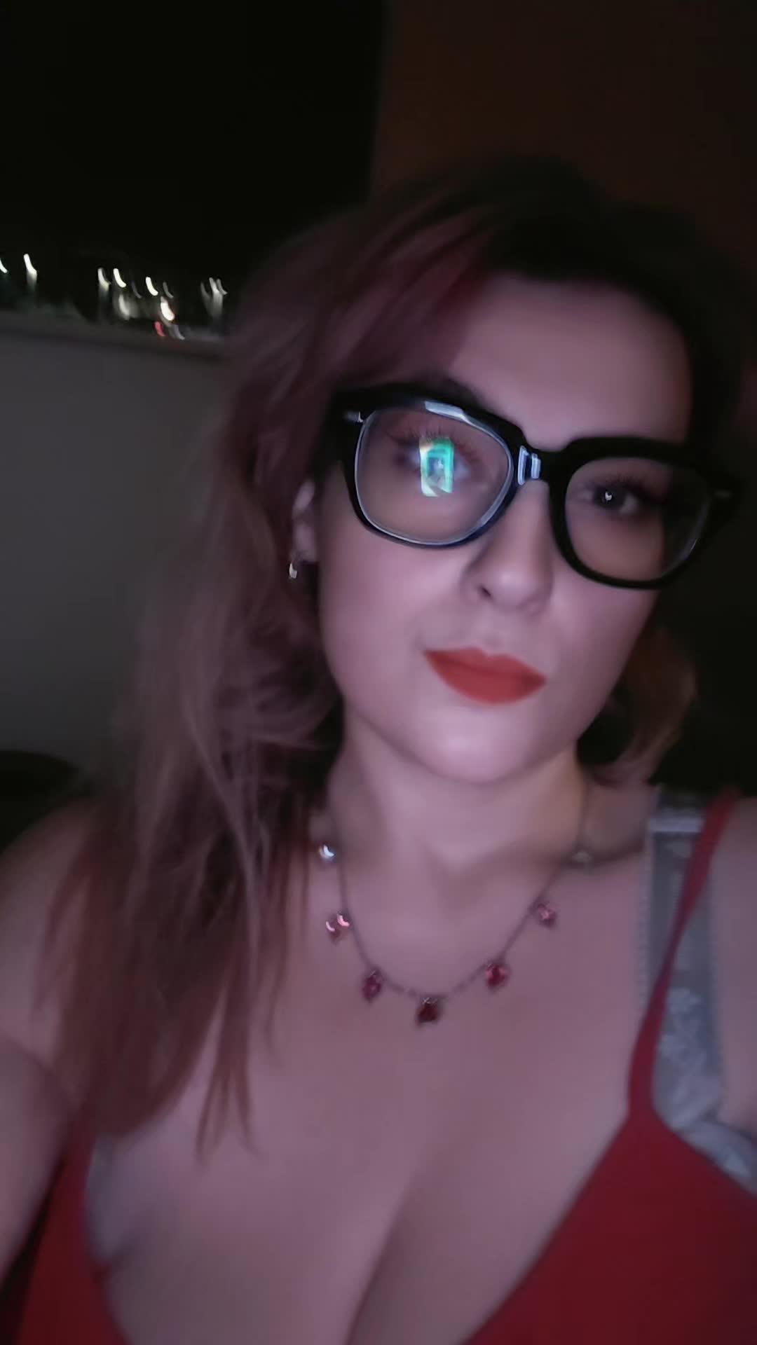 @Vanessa 🤍💜🦋