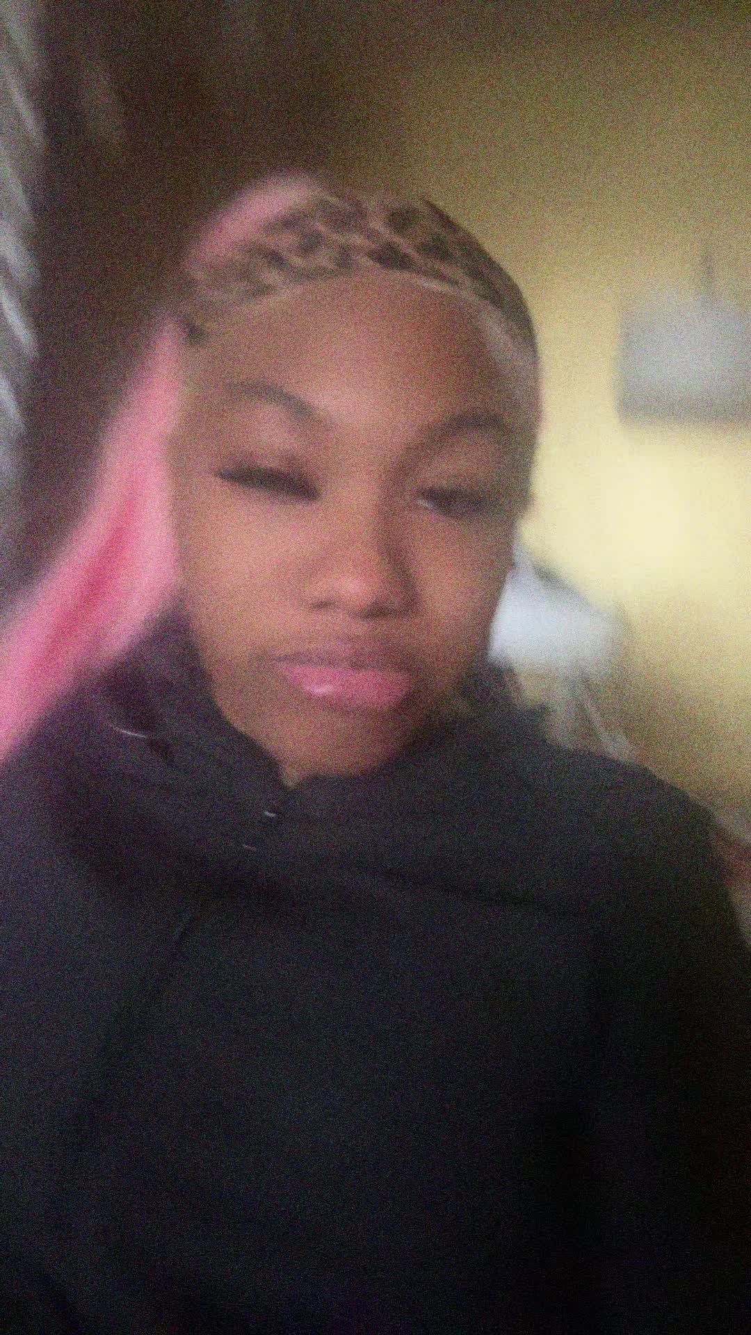 @Upcoming wig influencer/yt