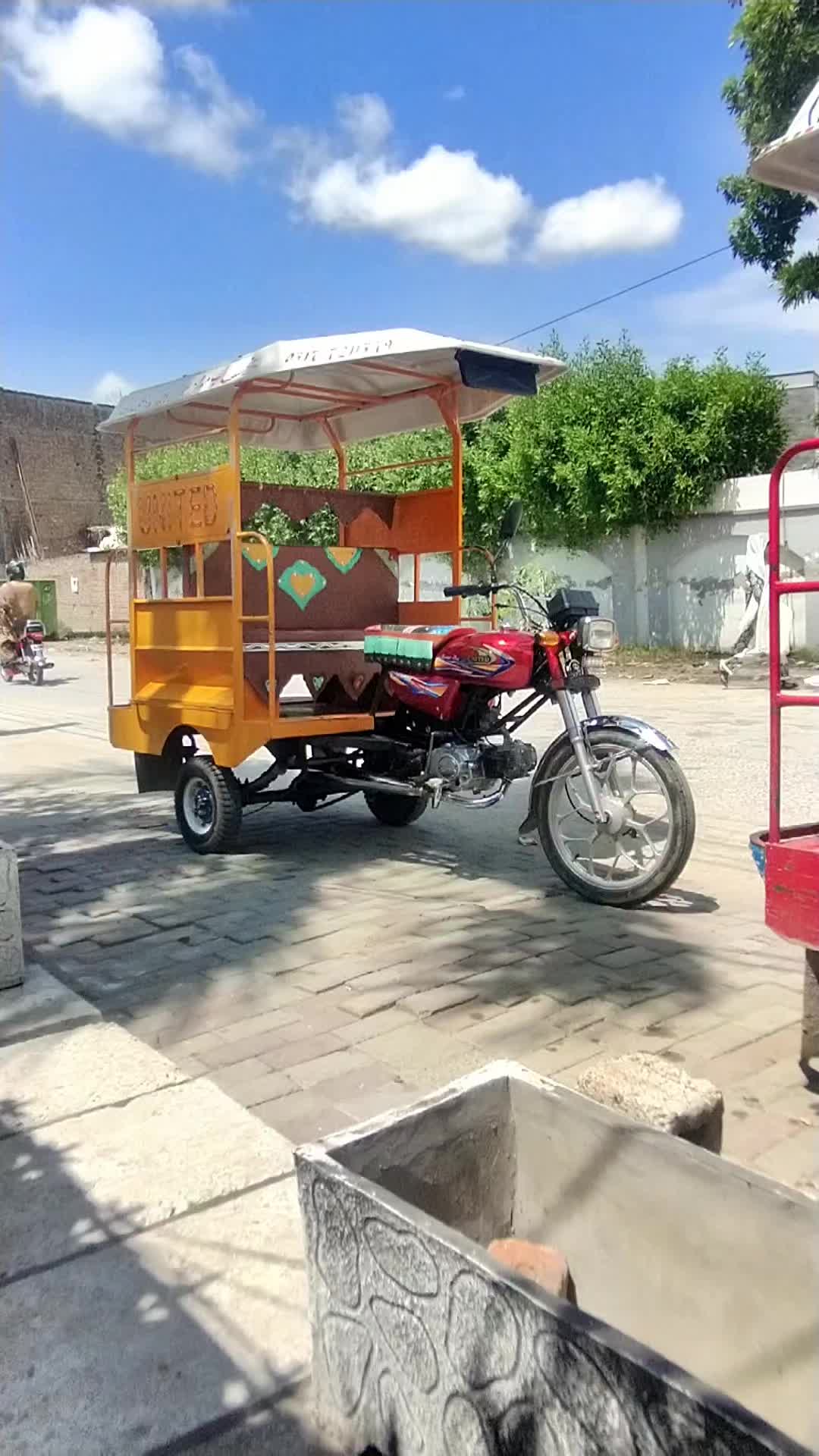 @(BILAL 🇵🇰 MAJEED)
