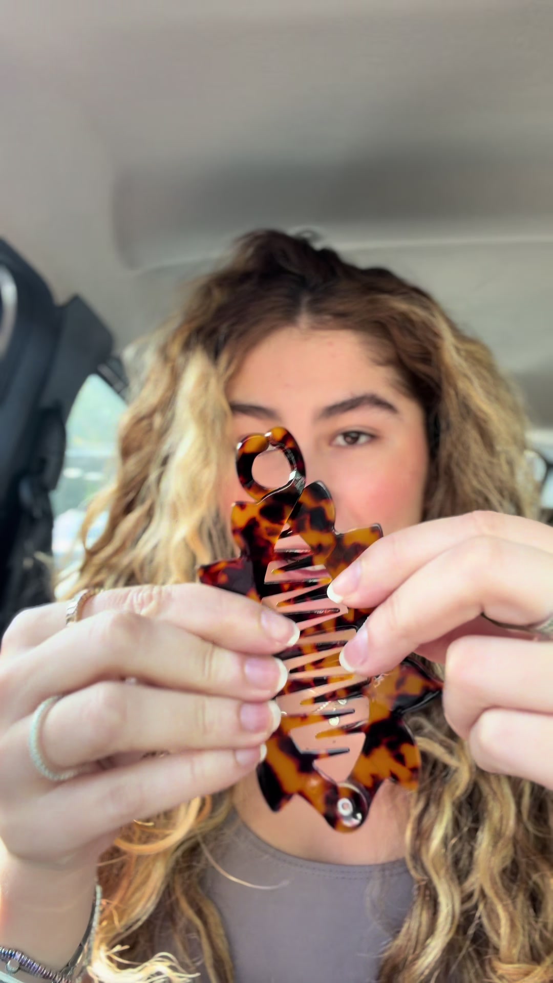 @renesme_hairclips