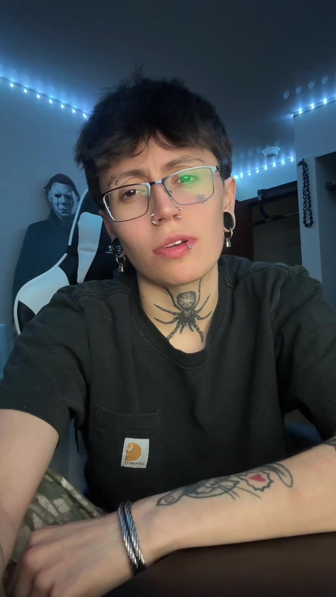 @KJ🕸️