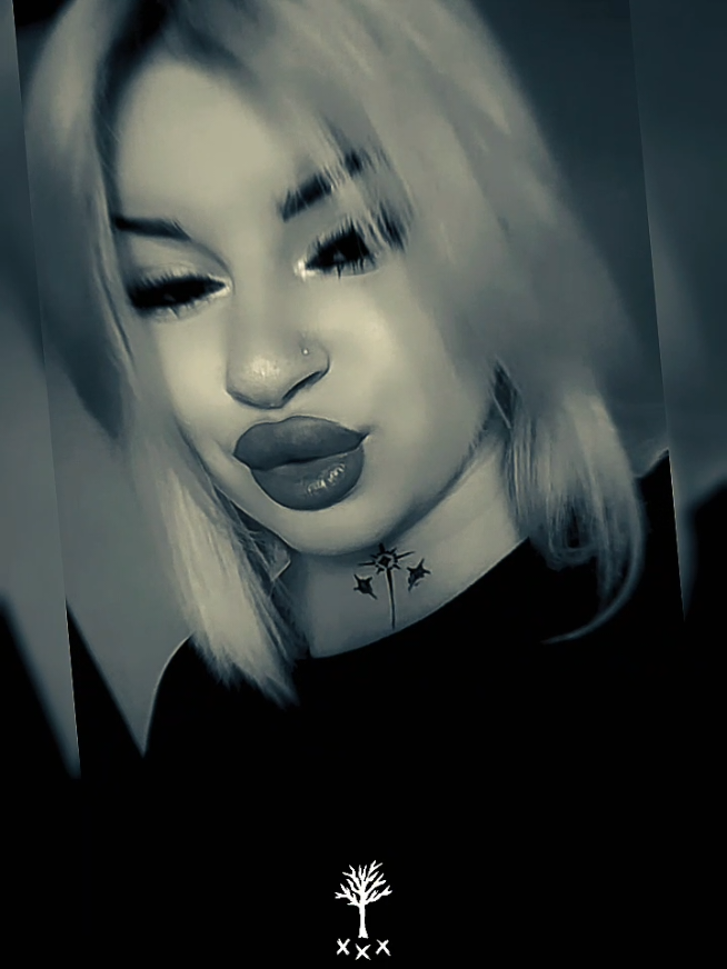 @Милая 🖤