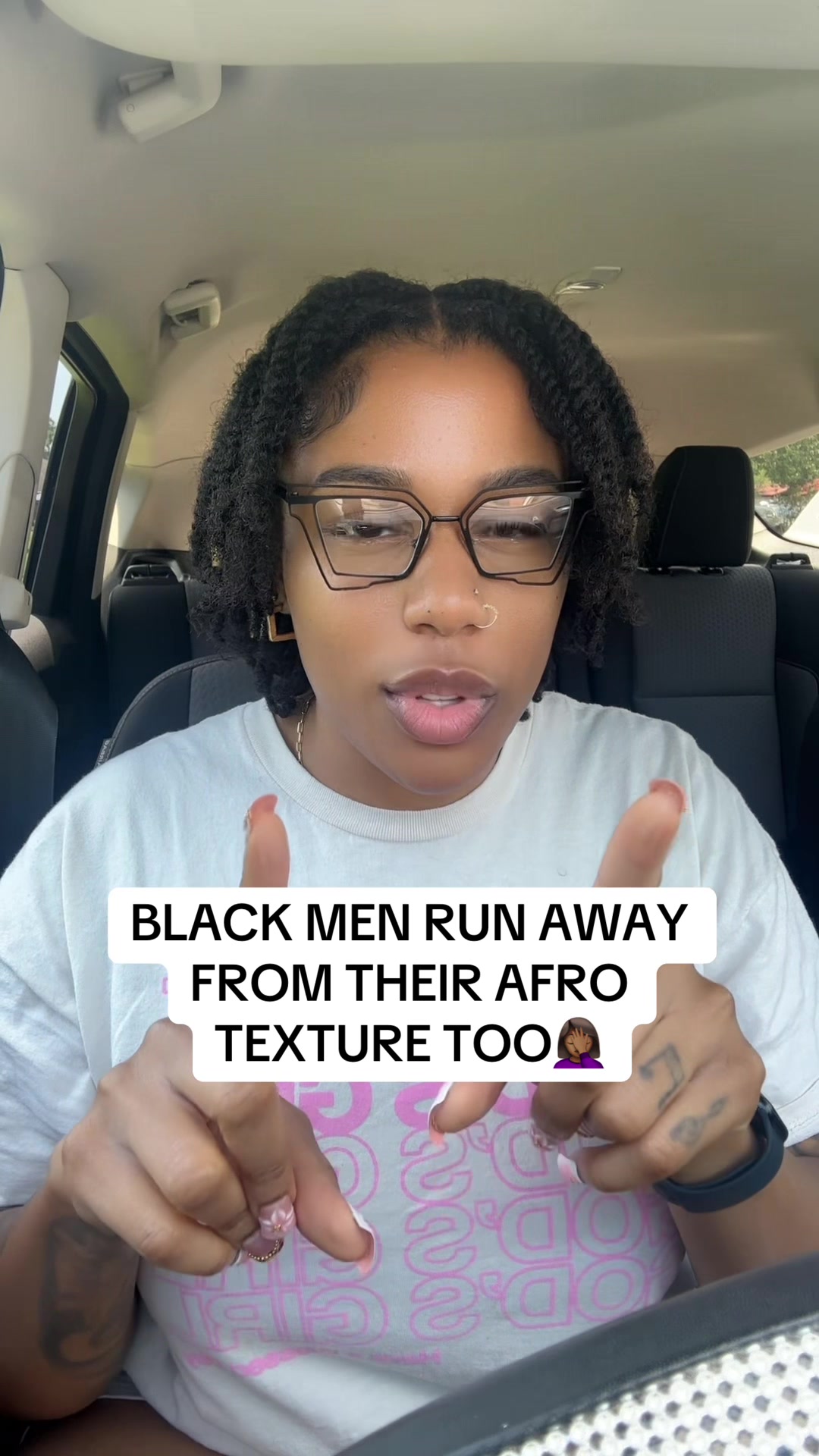 @Triniti J. | Lifestyle/Beauty