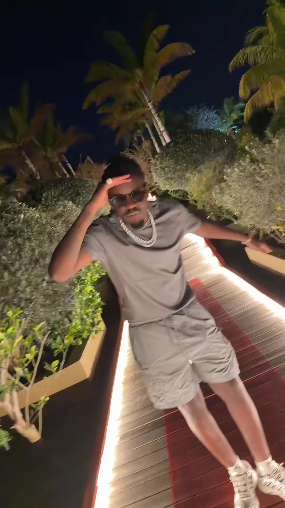 @Guy2Bezbarofficial