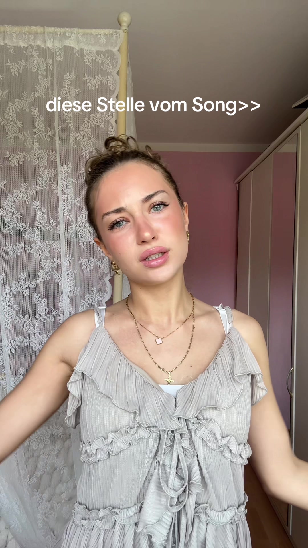@𝑆𝑜𝑝𝘩𝑖𝑒 🍒💓
