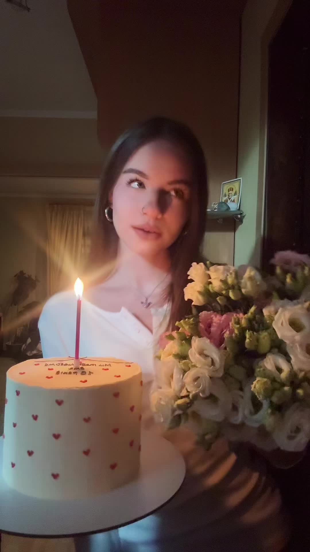 @полина