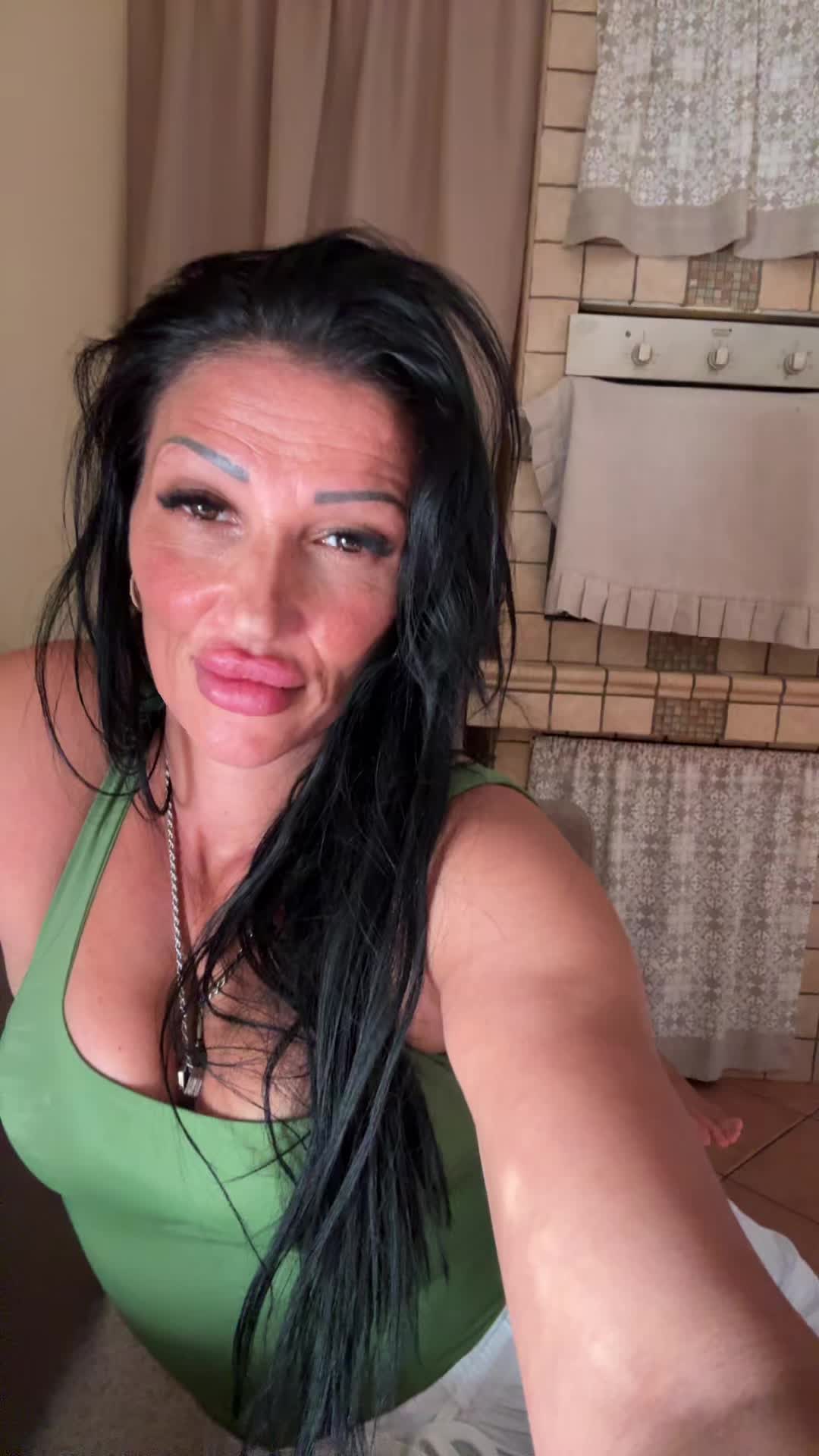 @Anna Macera985