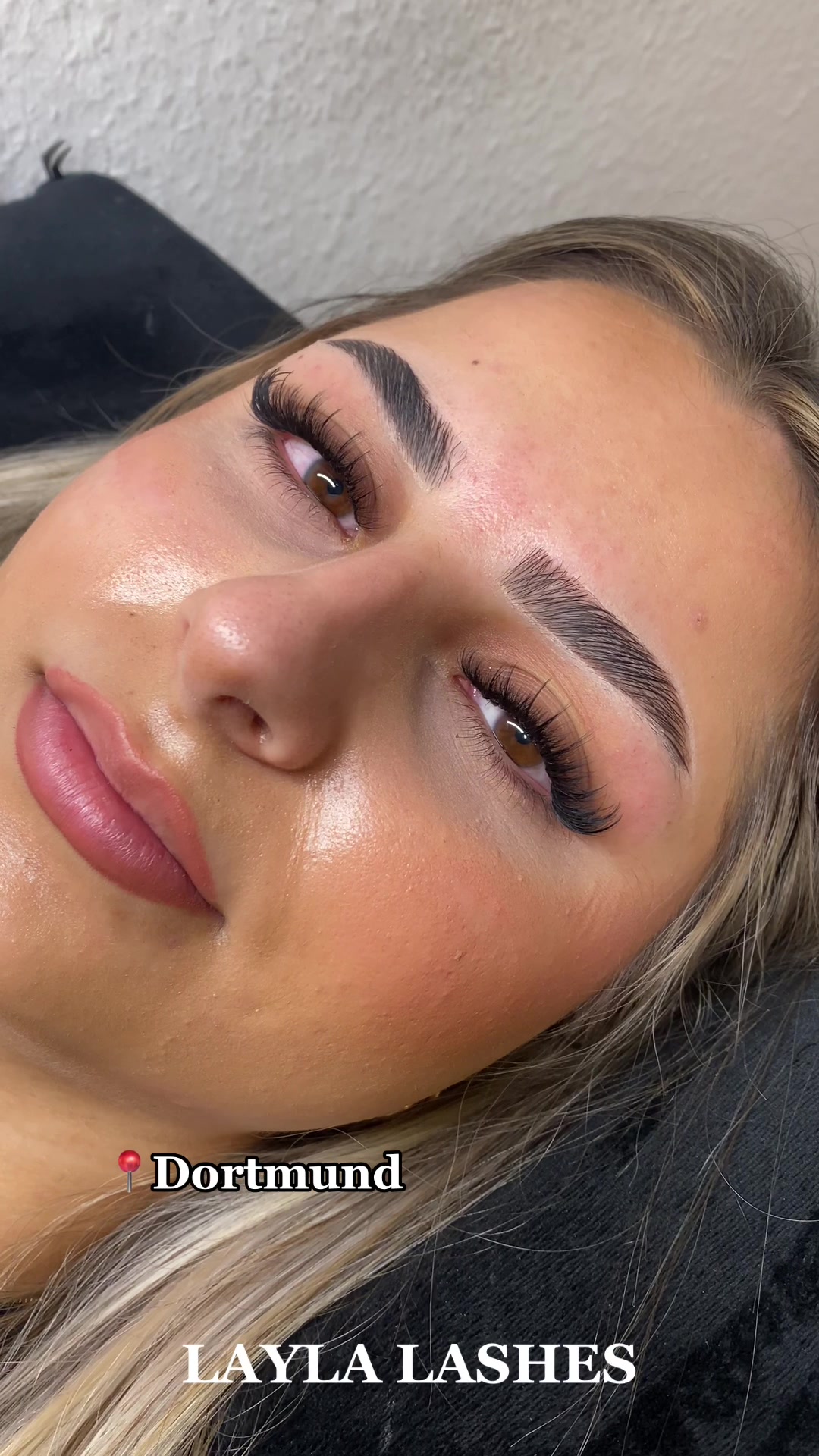 @LAYLA LASHES