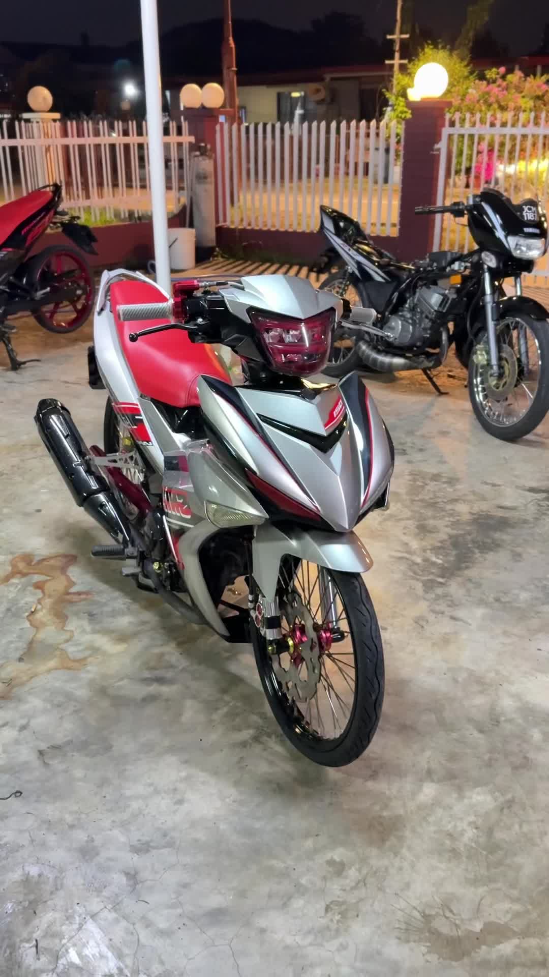 @شاه