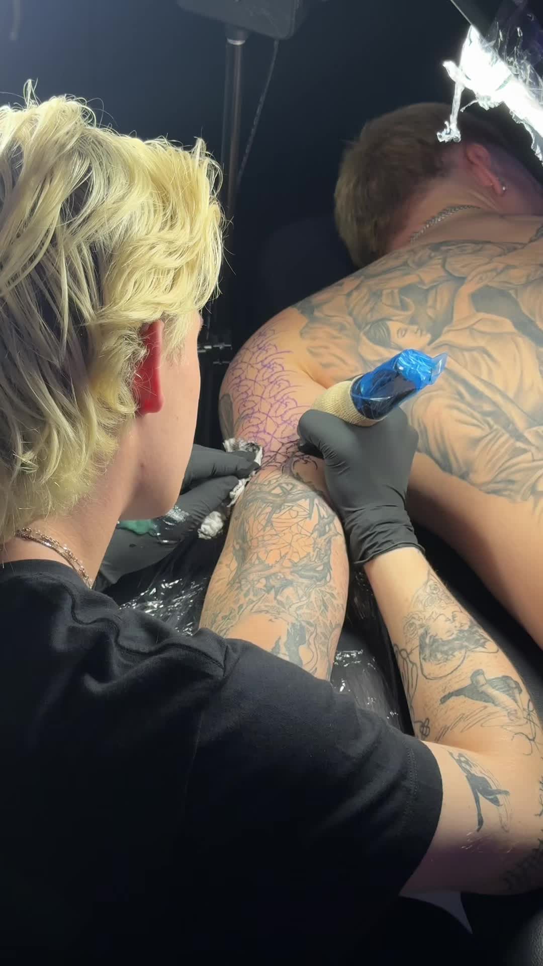 @_fuckprada
