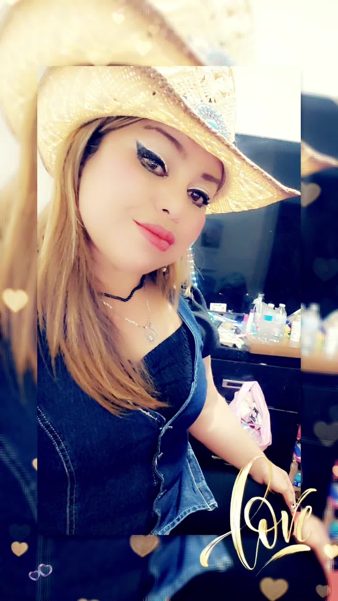 @alauravarela345