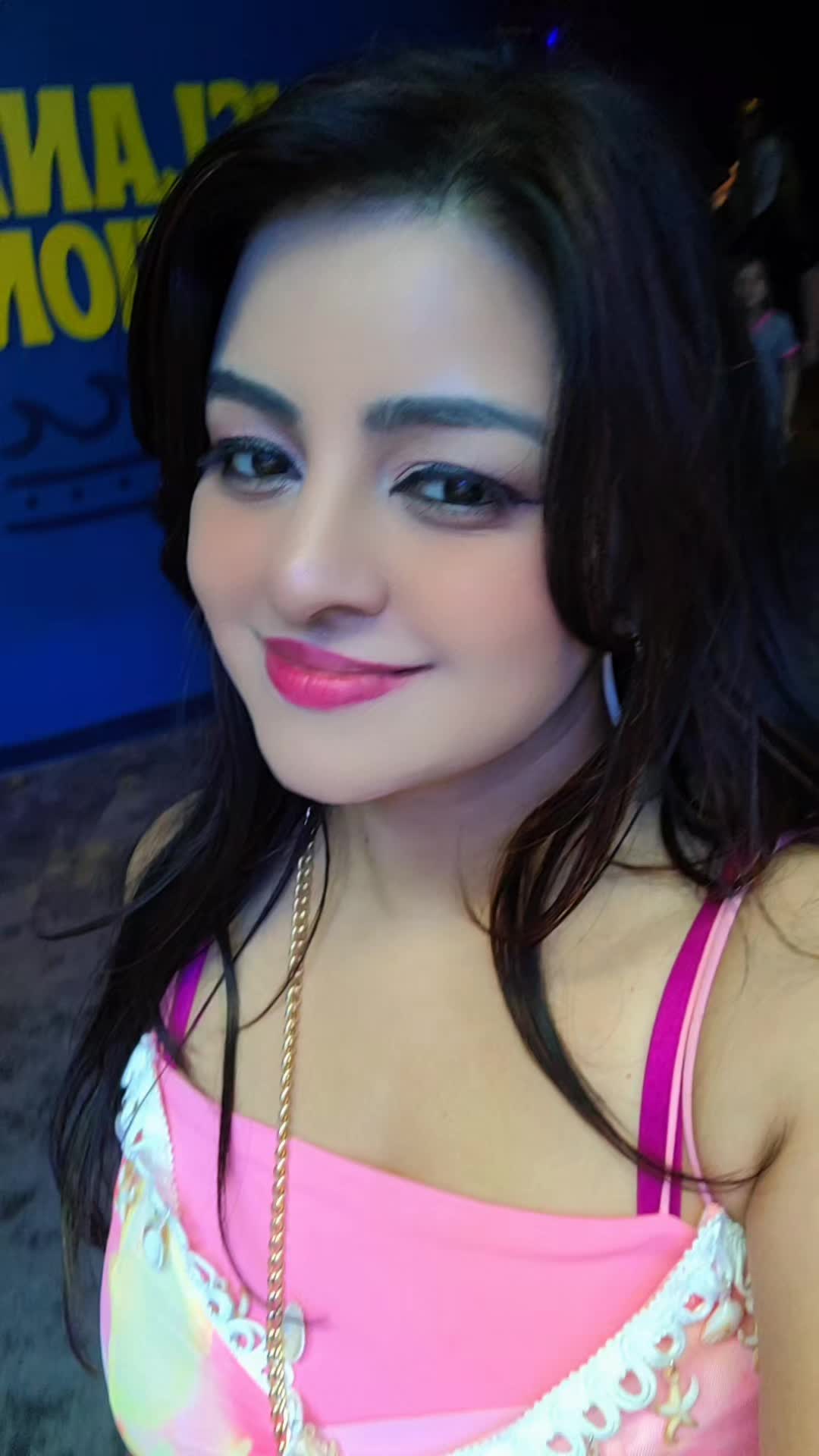 @ShwetaV