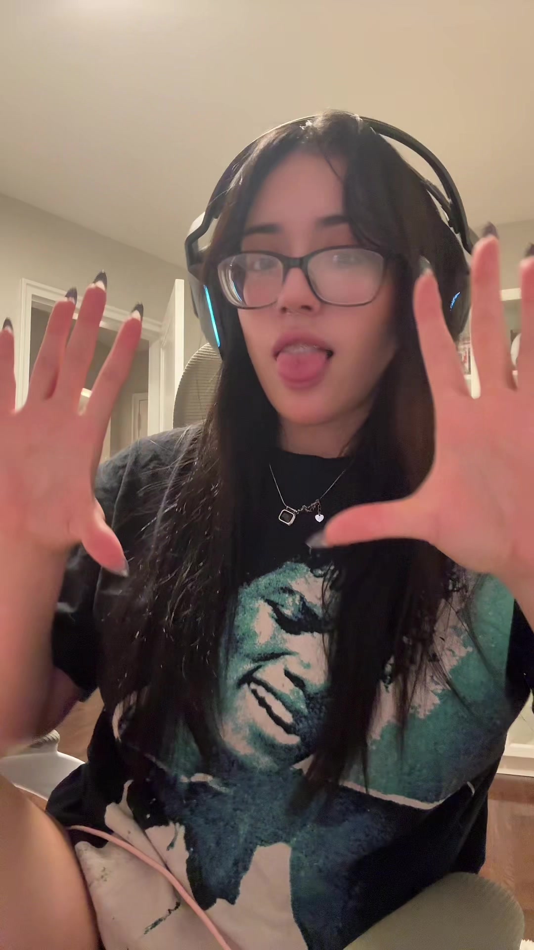 @shyshy