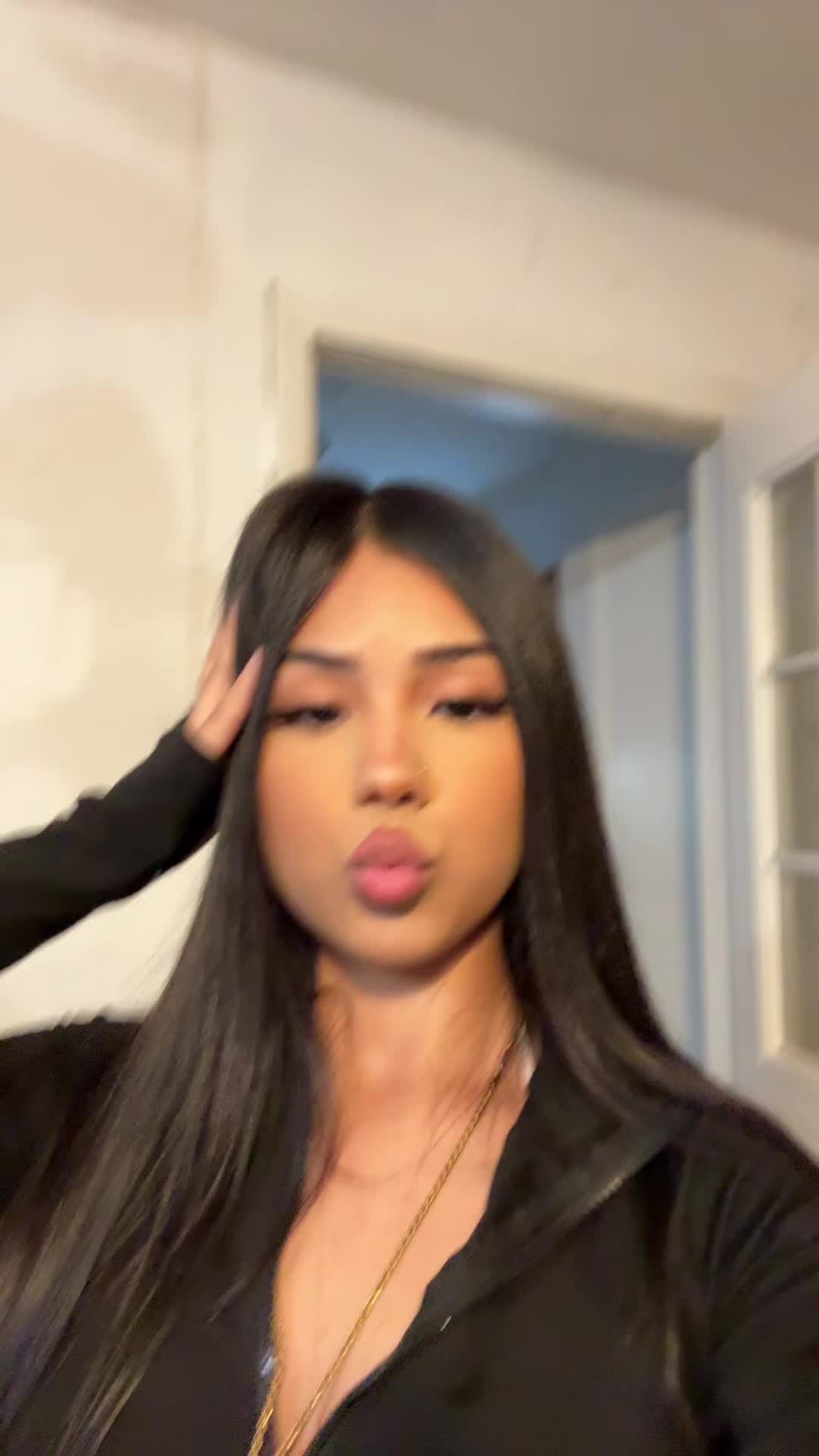 @vanebbyy ๐