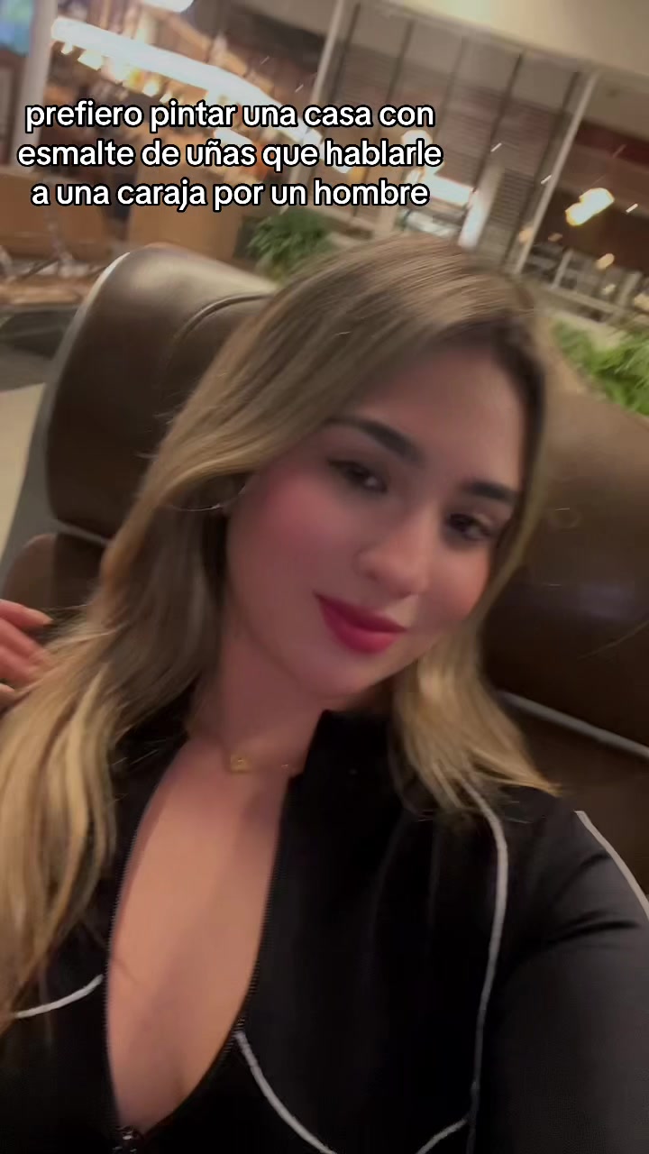 @Estefanía Andreina C