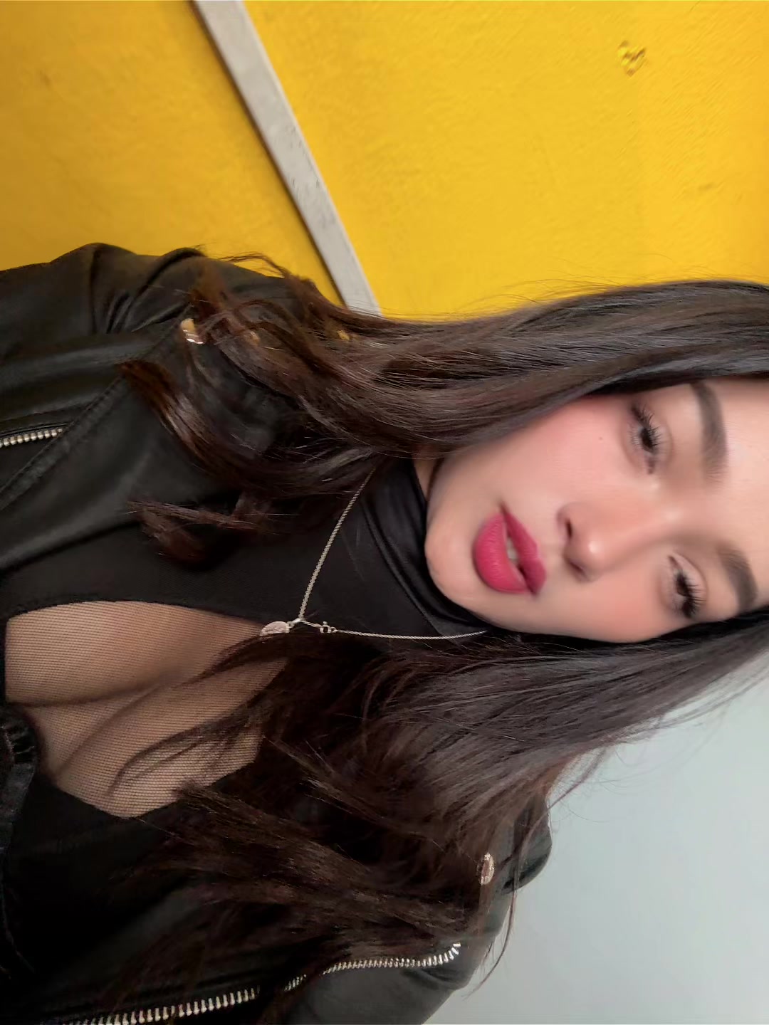 @Nayeli🦋