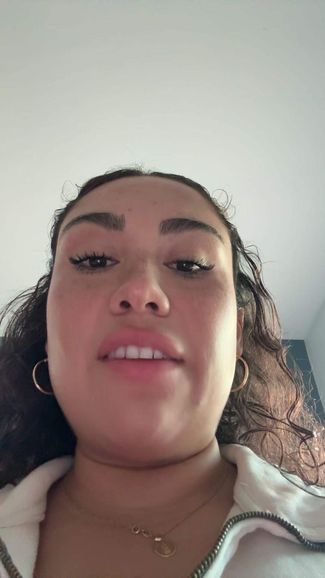 @Isabella