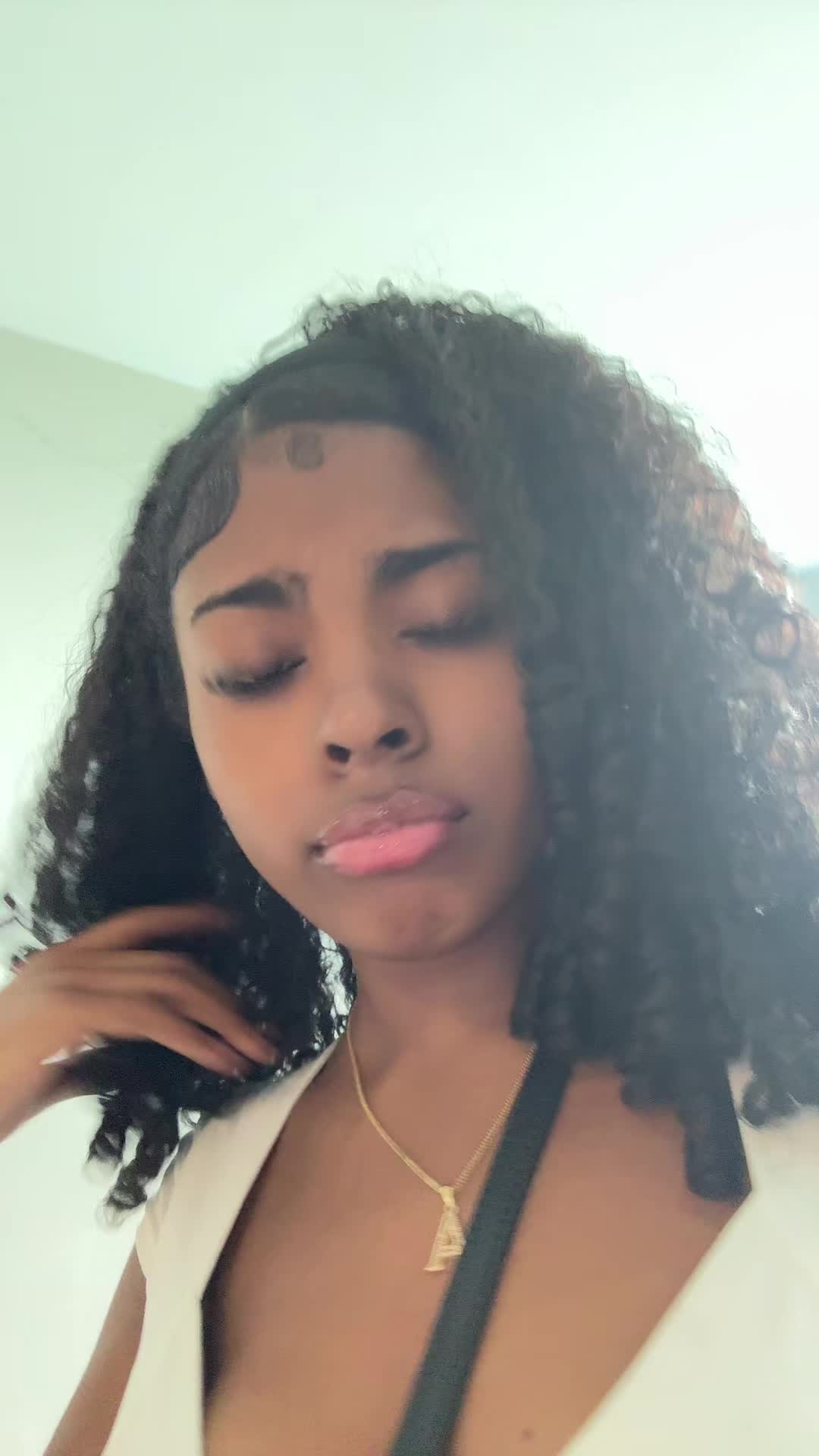 @Arantxa
